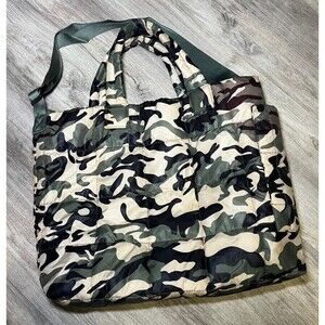 Large camo travel‎ bag puffer crossbody